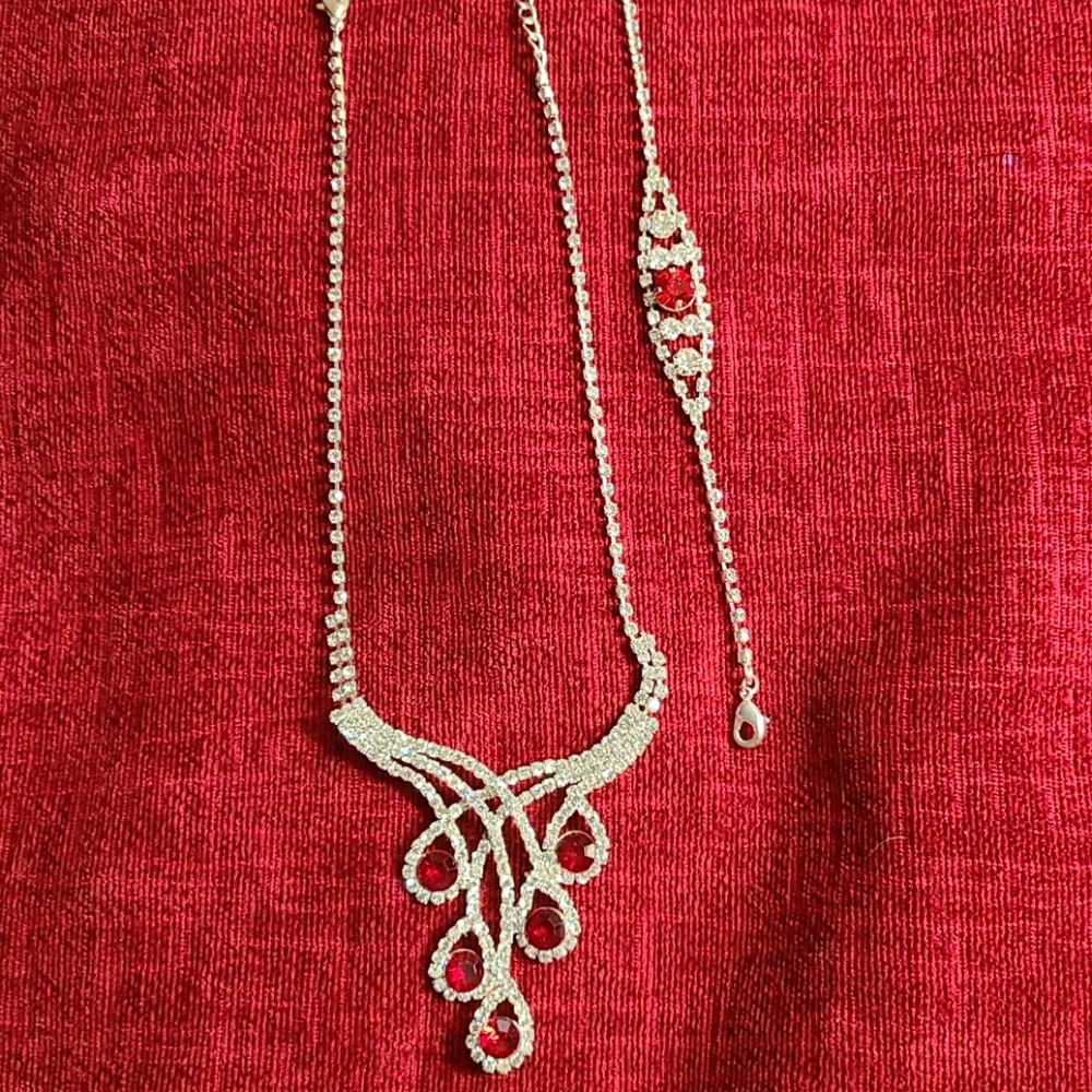Beutiful set rhinestones necklace and bracelet - Picture 5 of 6